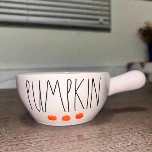 Rae Dunn Fall PUMPKIN Ceramic Soup Serve Bowl Bakeware White Pumpkins Handle - Picture 3 of 5